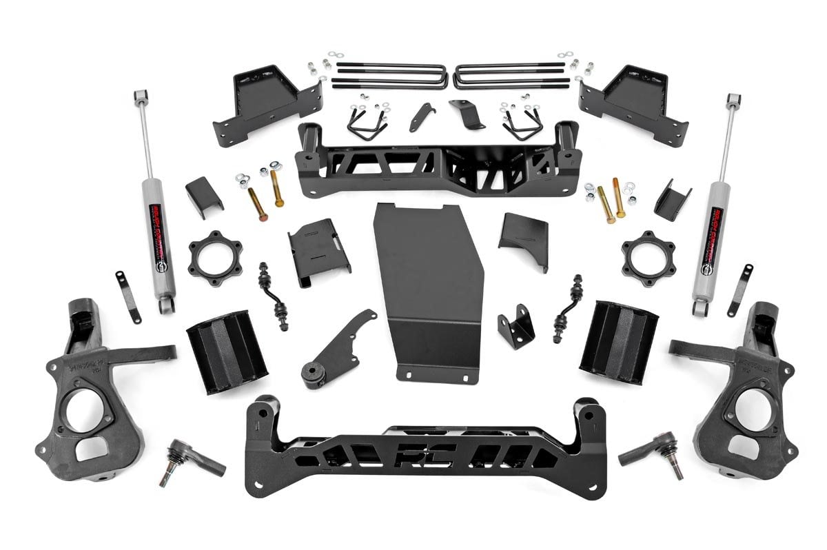 Chevrolet Silverado 1500 Suspension Lift Kit - Rough Country - 7-Inch Lift, Cast Steel - '14-'18